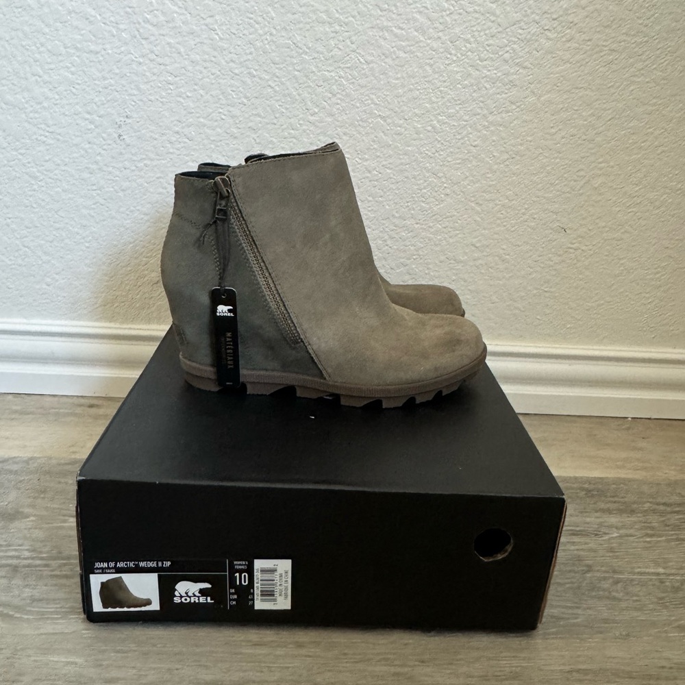 Sorel Waterproof Gray Ankle Boots